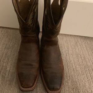 Ariat cowboy boots